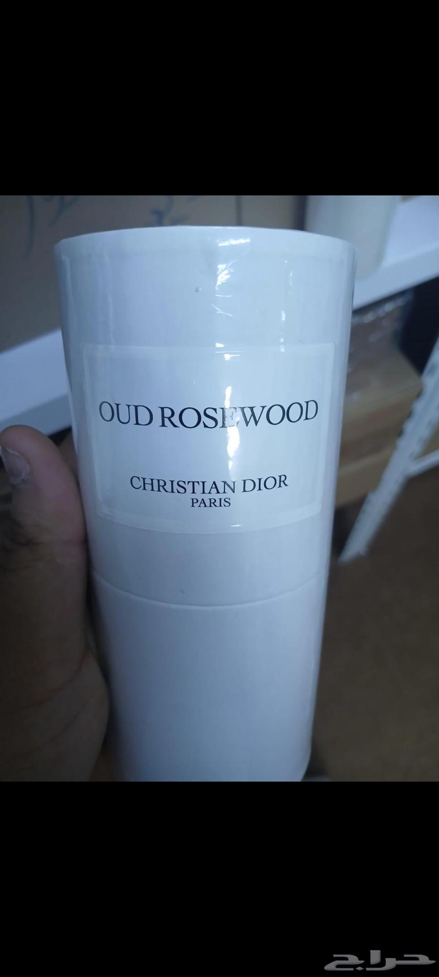 World-famous perfumes with the same original bottle and scent64544706154883110