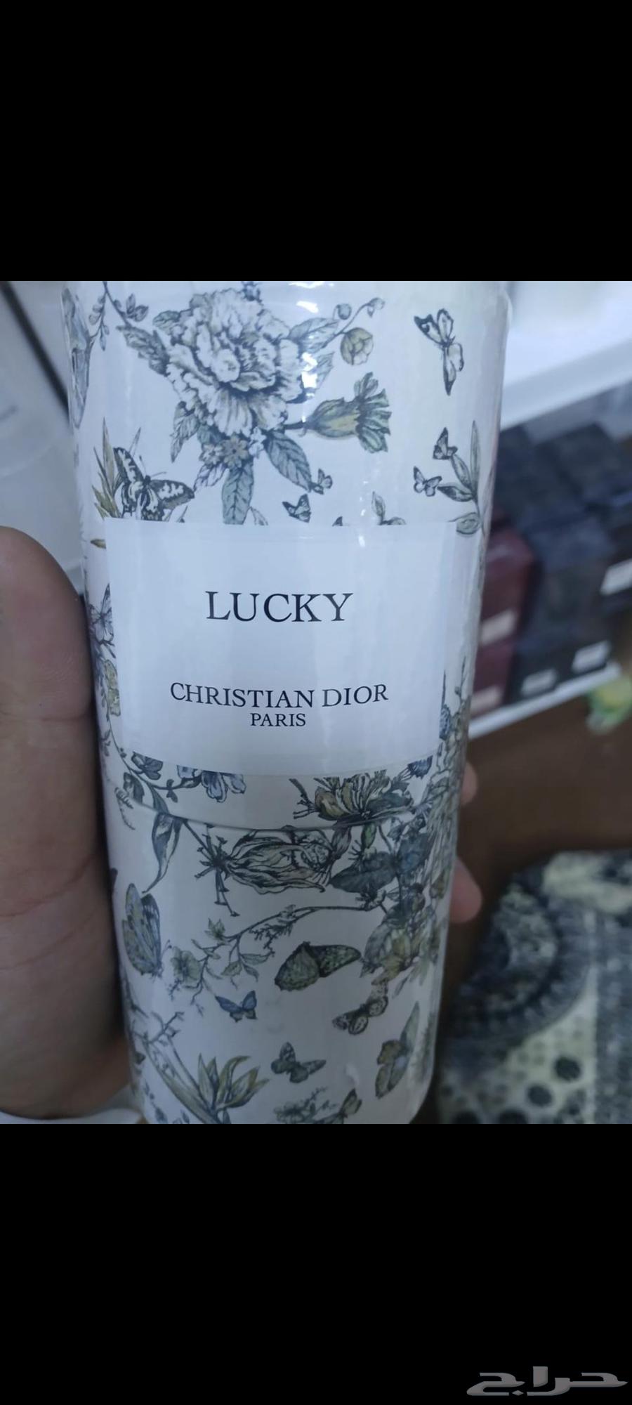 World-famous perfumes with the same original bottle and scent64544706154883114