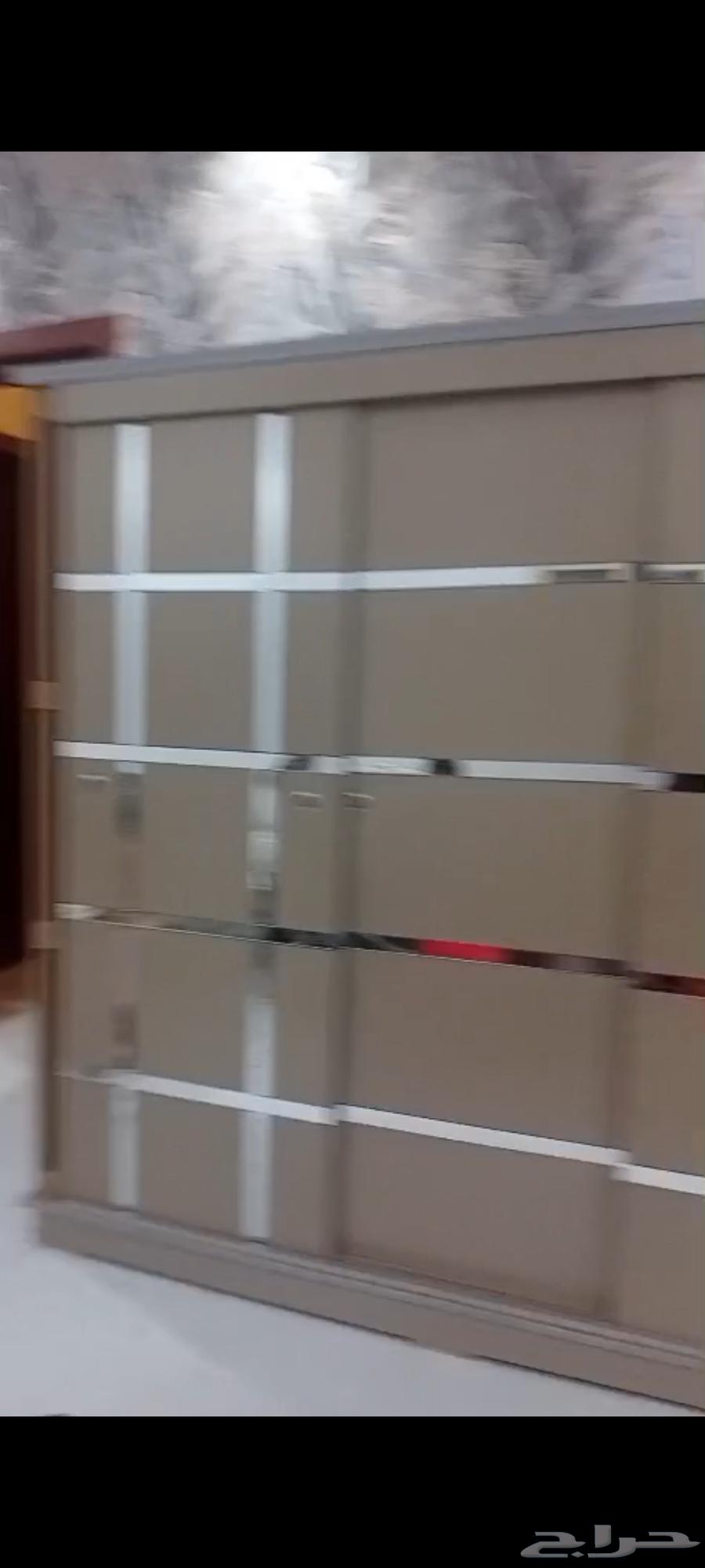 دولاب مستخدم نظيف ع السوم64553158465281114