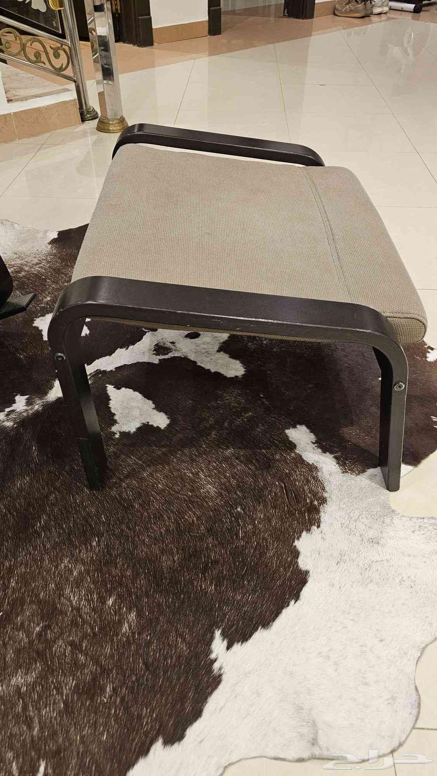 اثاث مستعمل كرسي هزاز ايكيا مع مسند قدم64550859743491112