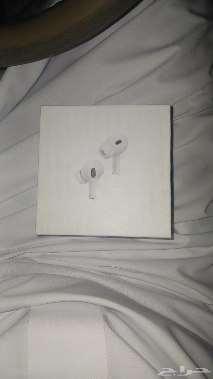 سماعة ابل جديدة بكرتونها وشاحنها اصلي64553214798465112