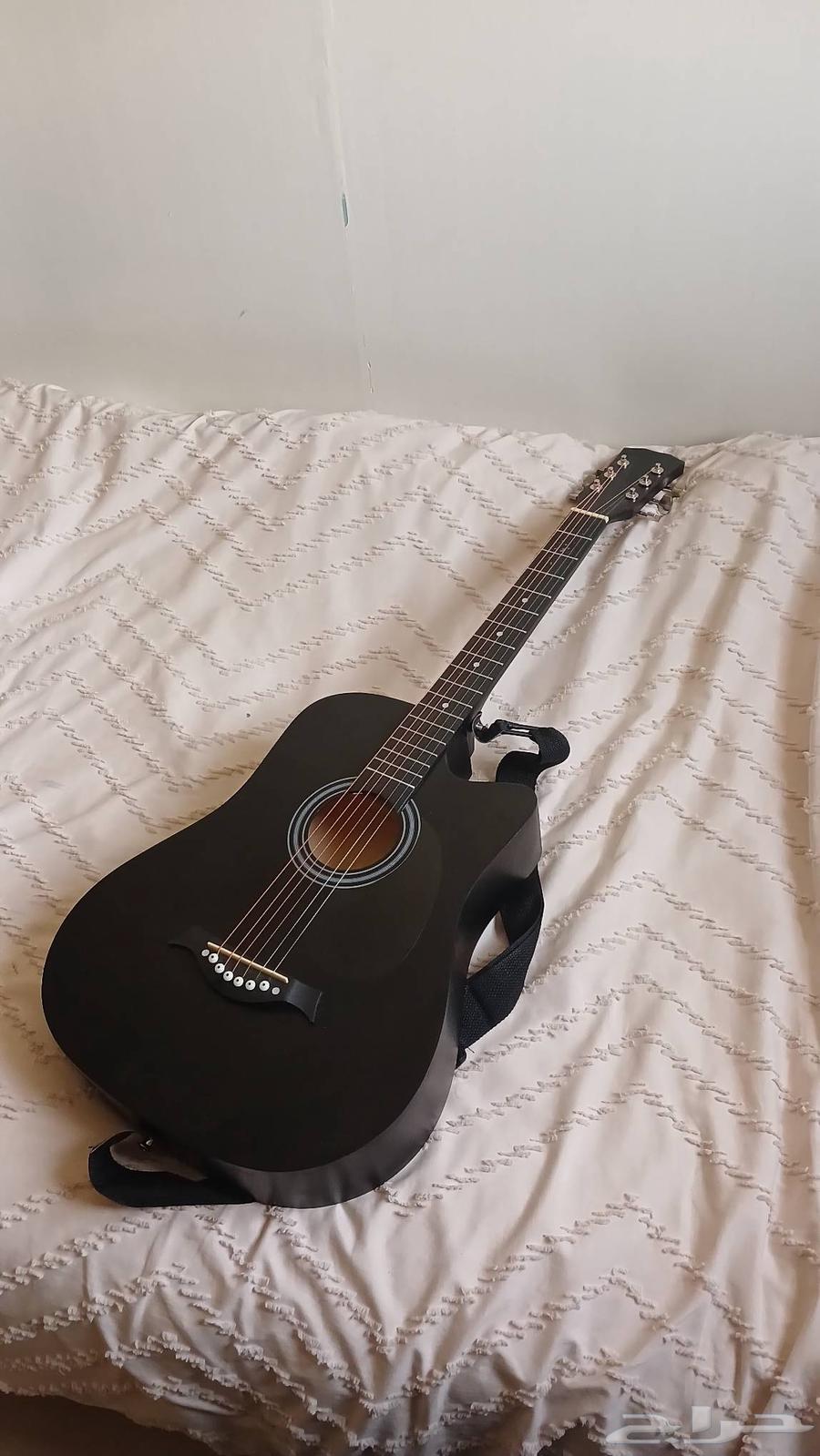 قيتار اكوستك للبيع على السوم64549107003649110