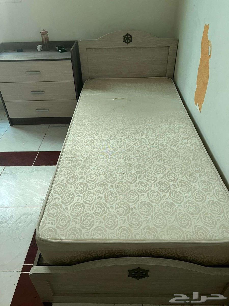 خزانة احذية و سريرين استعمال نظيف من هوم بوكس وخزانةمطبخ64552718161026111