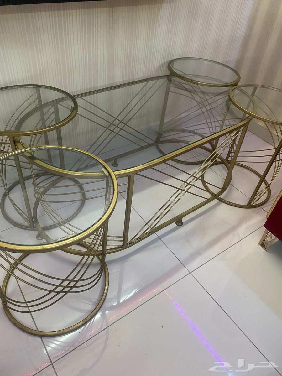 طاولة للبيع64548561348227110