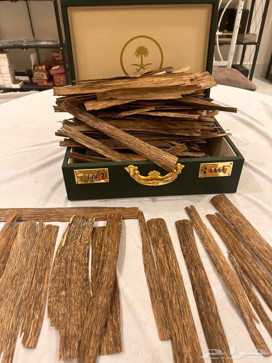 Natural and enhanced beard growth, two ounces for only 95 riyals with golden warranty64546943412867111