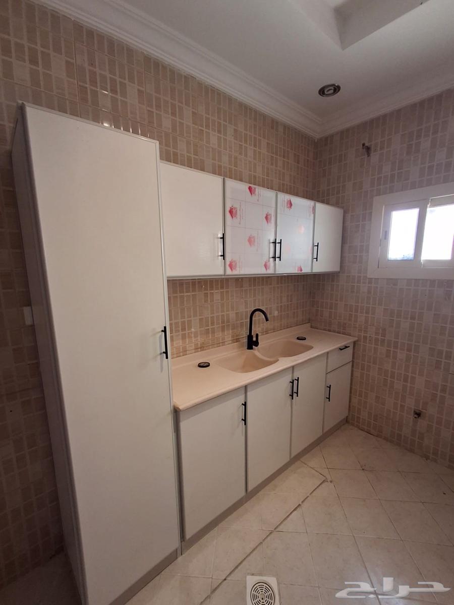 مطبخ للبيع جديد جاهز جحه واحد مع مجله خوضين64544650130177111