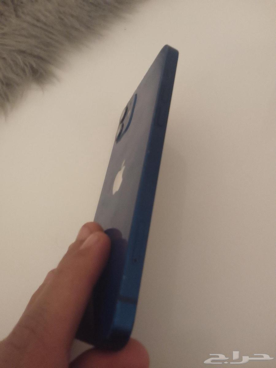 iPhone 1264543846220546111