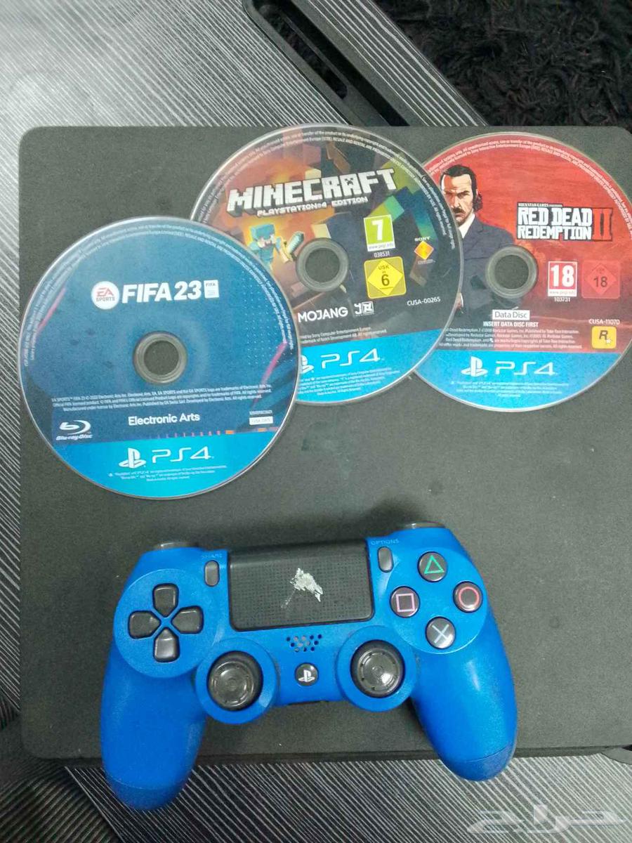 PlayStation 4 with original controller and three negotiable discs64470018292867111
