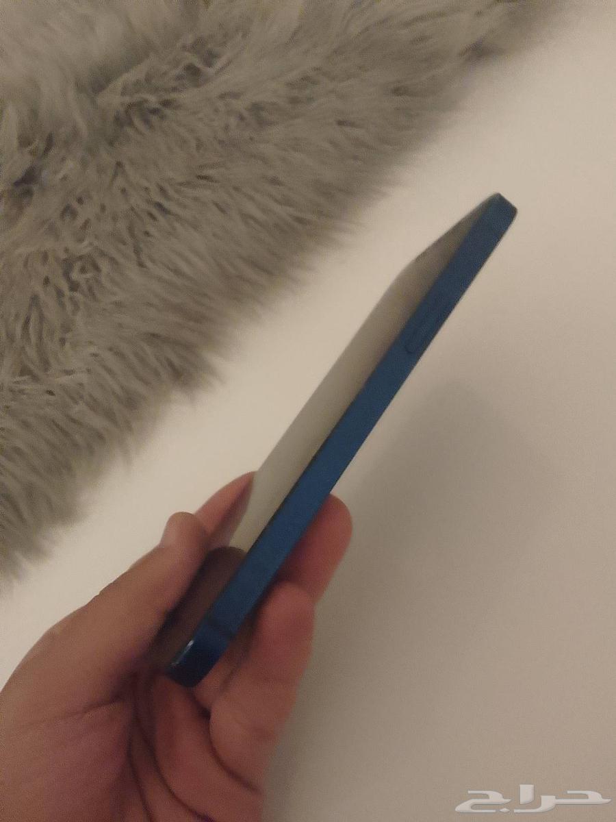 iPhone 1264543846220546112