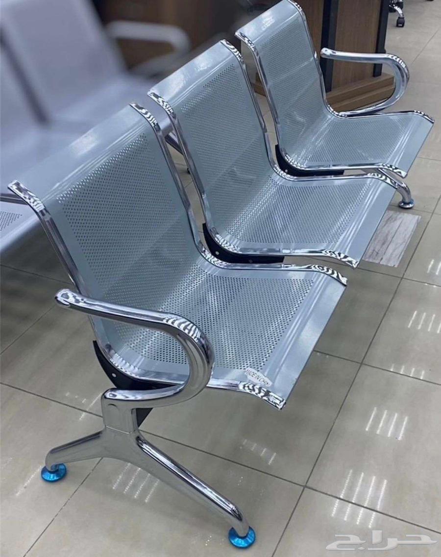 كرسي انتظار جلد و كرسي انتظار حديد و مكتب طقم فخم حق مدير64549556621057110