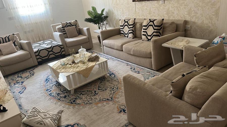 Dining table and sofa set64546762718081111