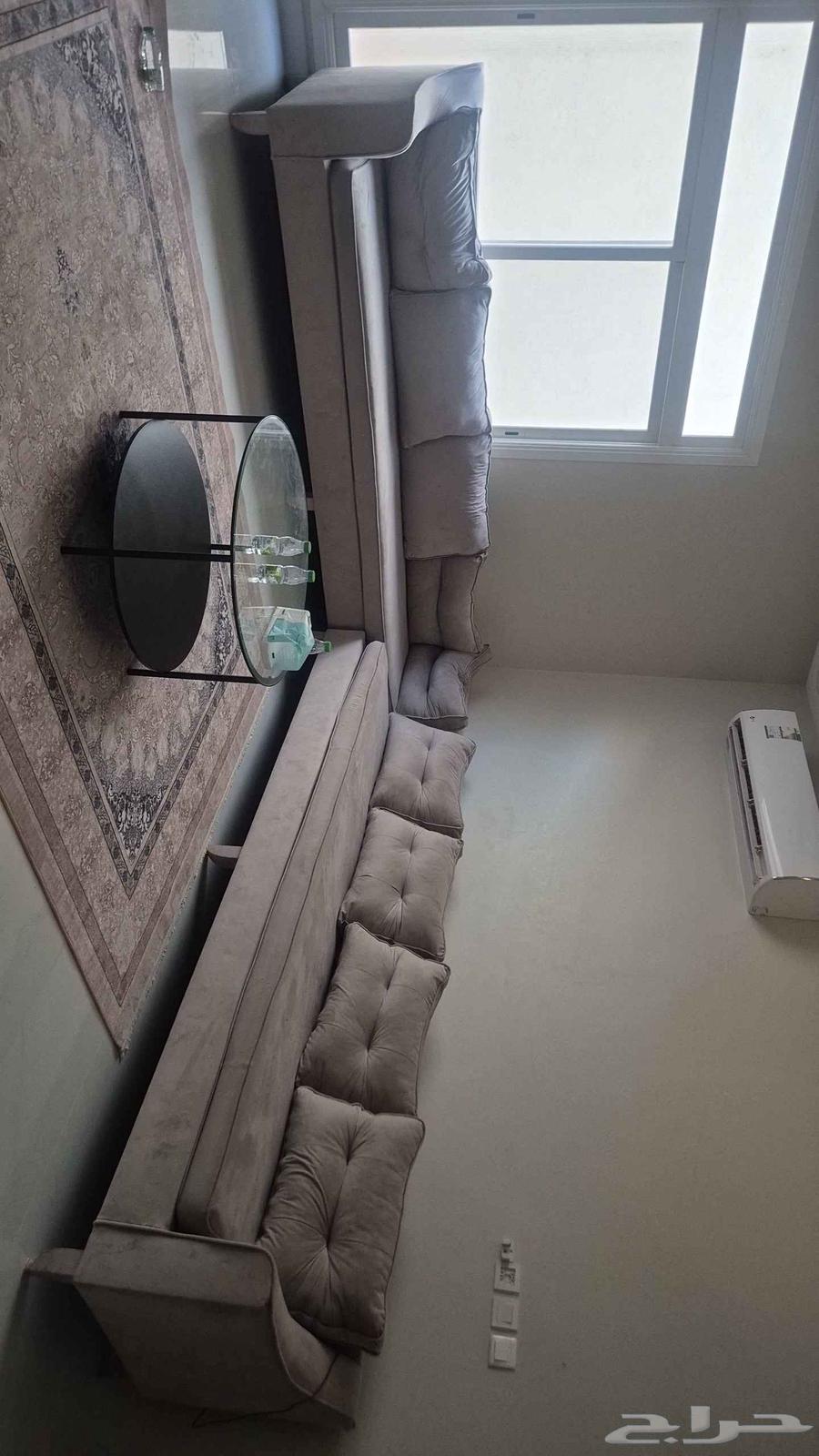 L-shaped sofa64545374784129110