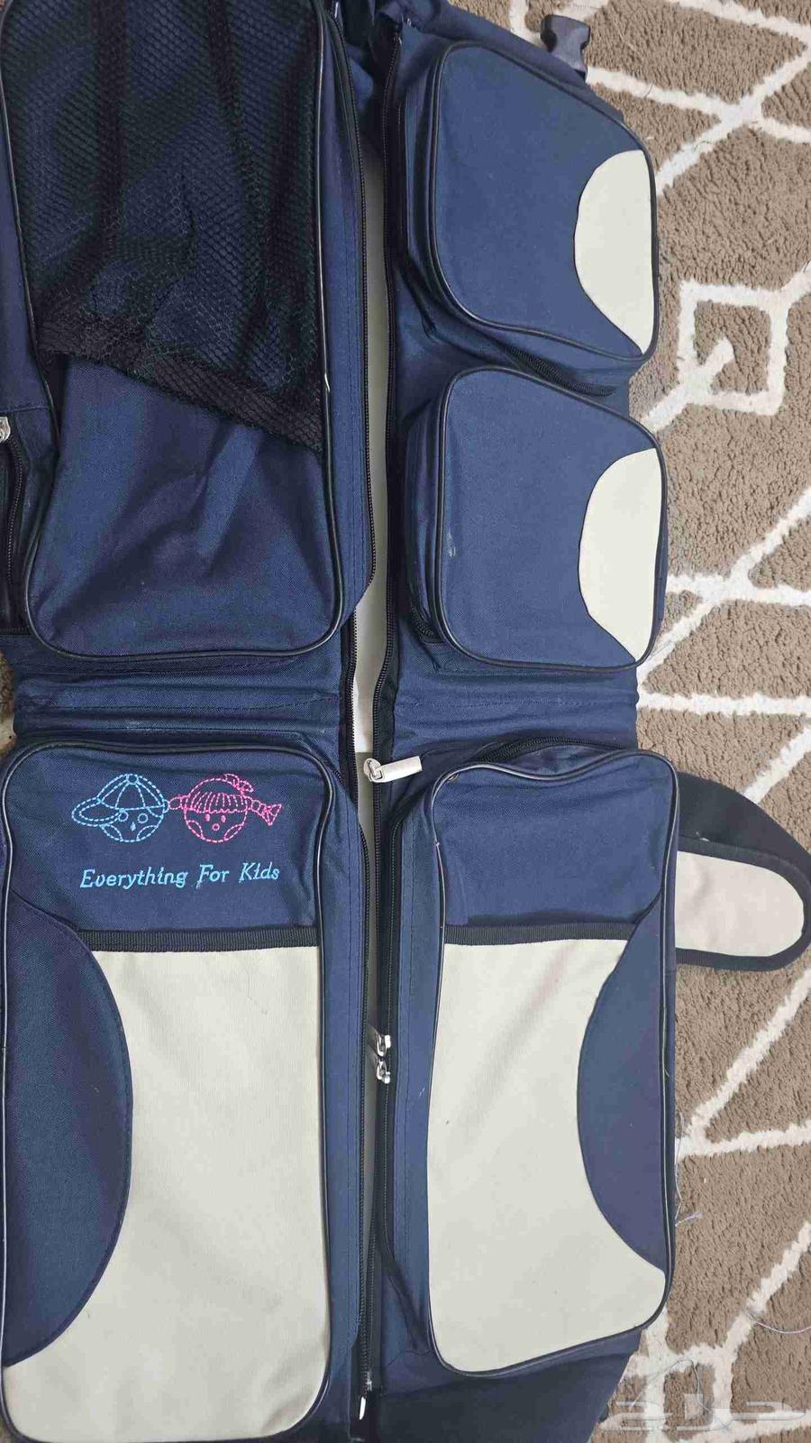 حقيبة تتحول إلى سرير طفل متنقل باقي جديده64547749572737113