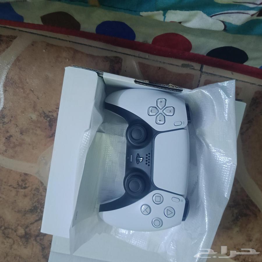 يد سوني فايف جديدة للبيع ما استخدمت باقي في كرتونه64548910756995113