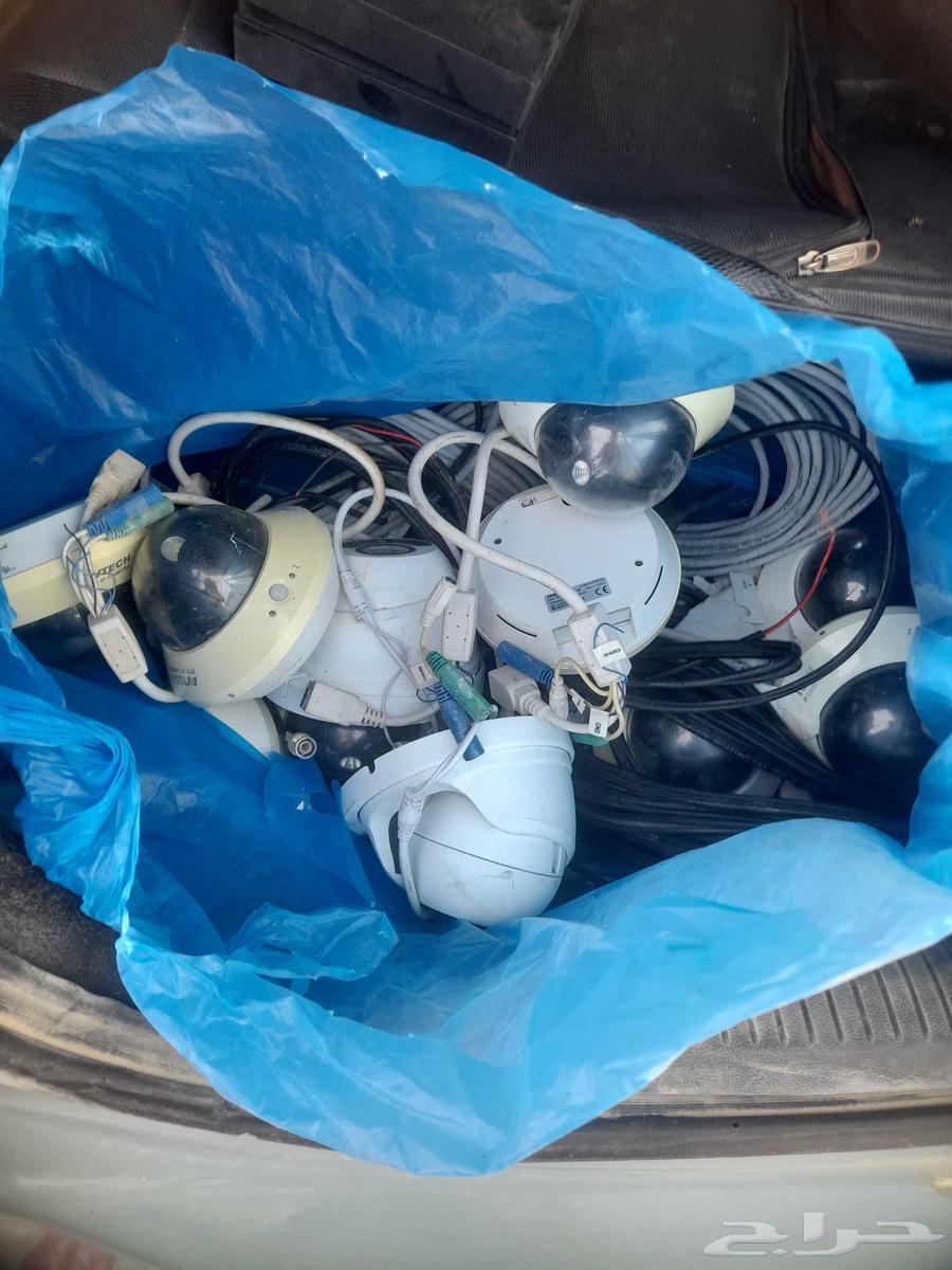 Surveillance system with 3 receivers and 11 semi-new cameras64547068747267110