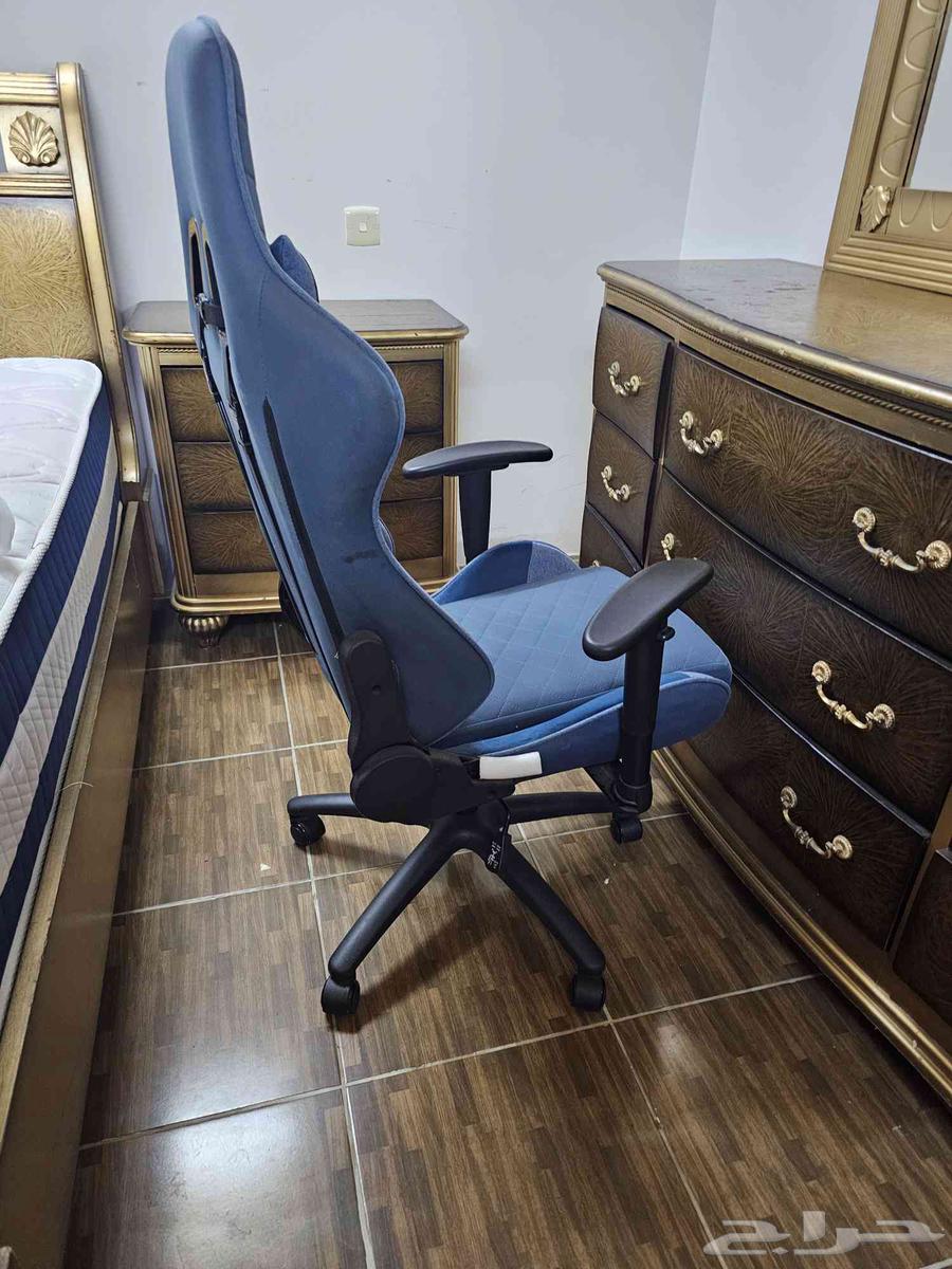 كرسي للبيع السريع بسبب السفر64546512084226111