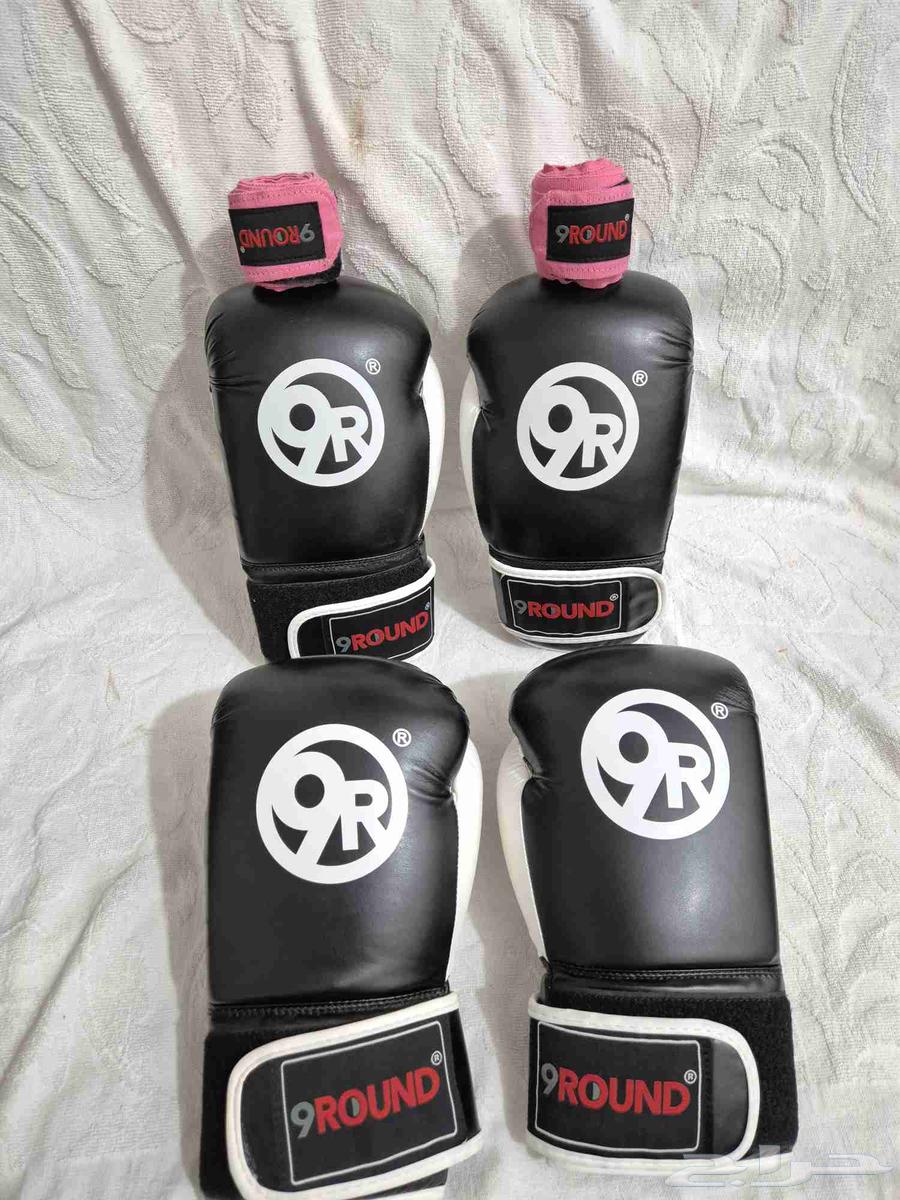 Boxing Gloves. New at a symbolic price64550527567363110