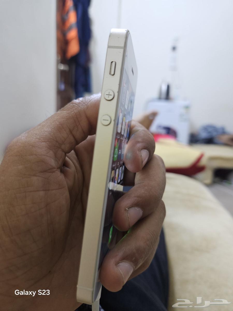 iPhone SE201664552505502979113