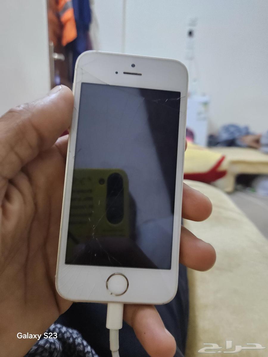 iPhone SE201664552505502979114