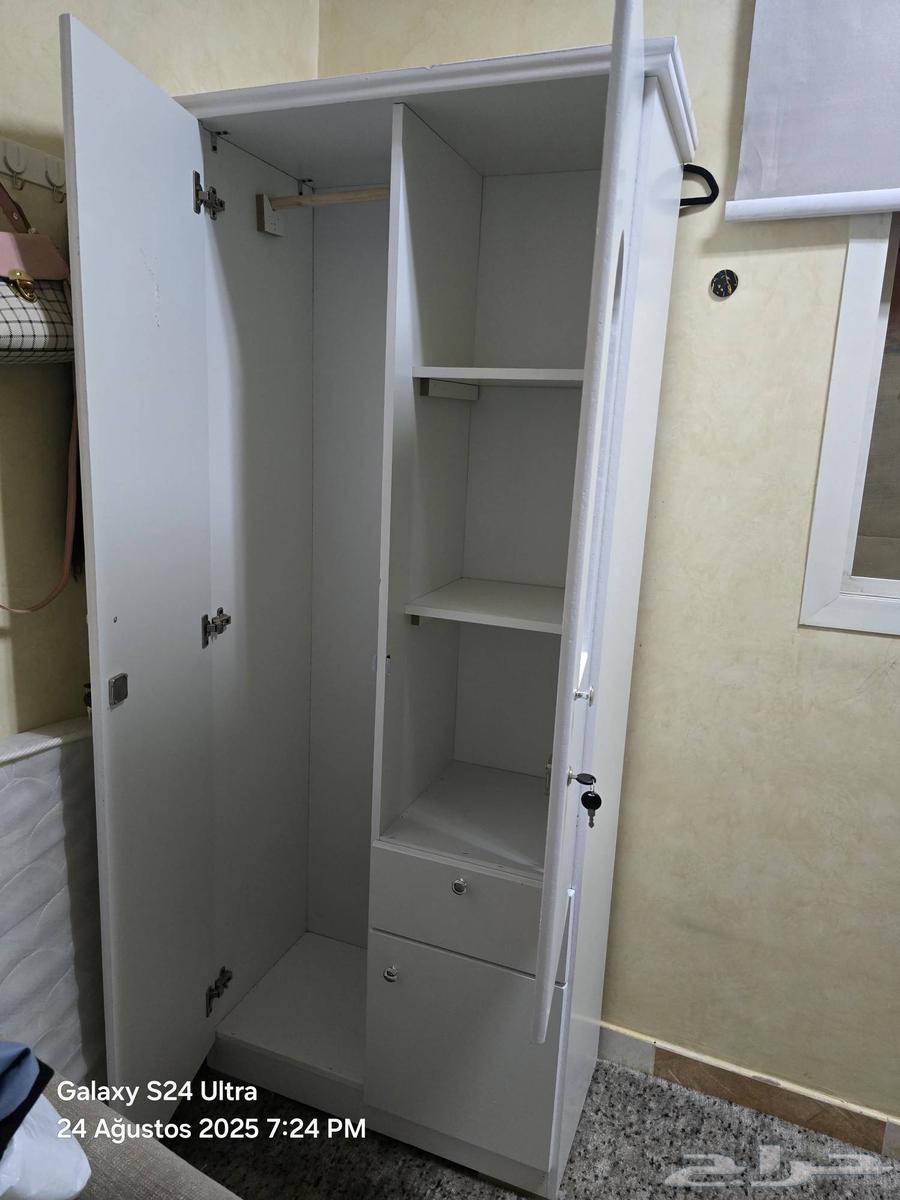 دولاب ملابس خشب بابين الون الابيض و بني جديد64546393443587114