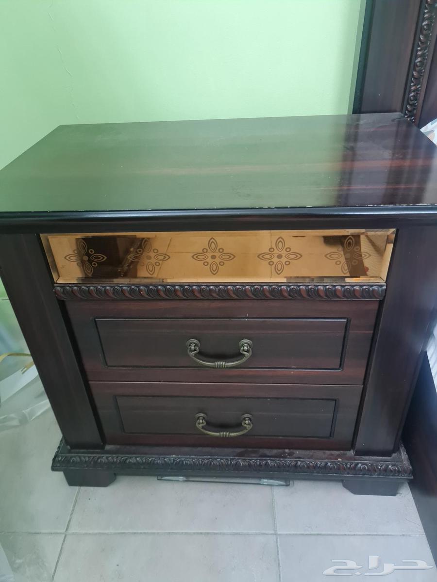 غرفة نوم للبيع مستعجل ب 1000 ريال64548603476738112