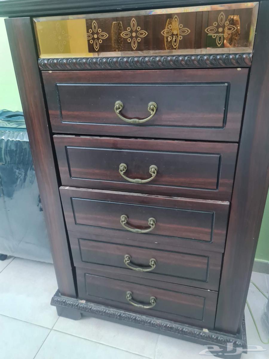 غرفة نوم للبيع مستعجل ب 1000 ريال64548603476738113