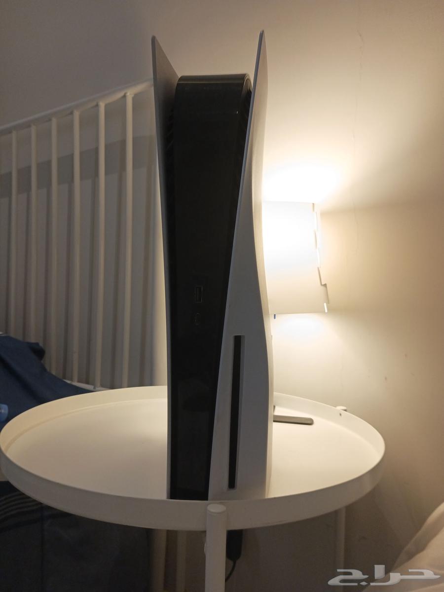 بلايستيشن 5 نظيف للبيع 1400 ريال64549078942977112