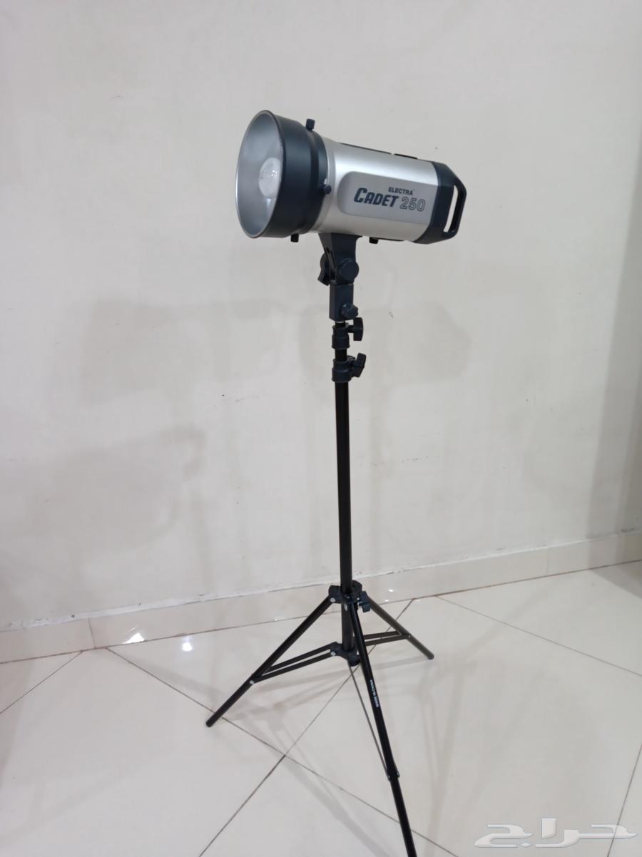 EIECTRA CADET 250 Continuous Lighting64553044374018110