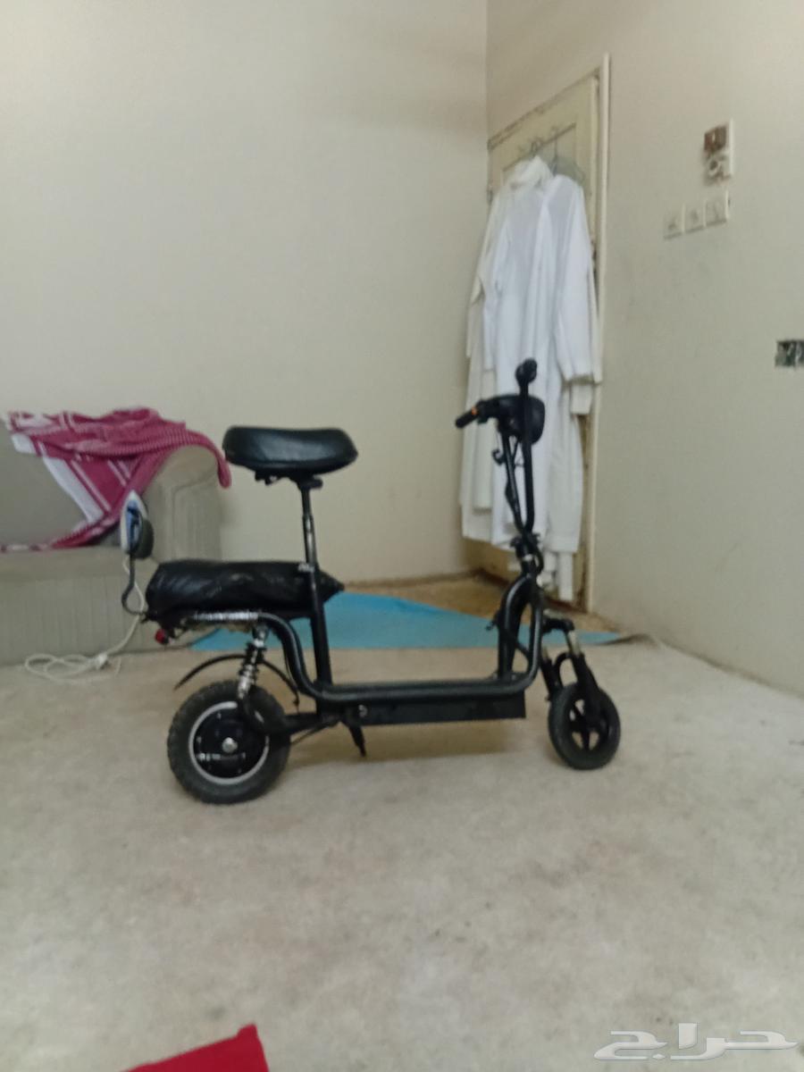 Working scooter64551462375298112