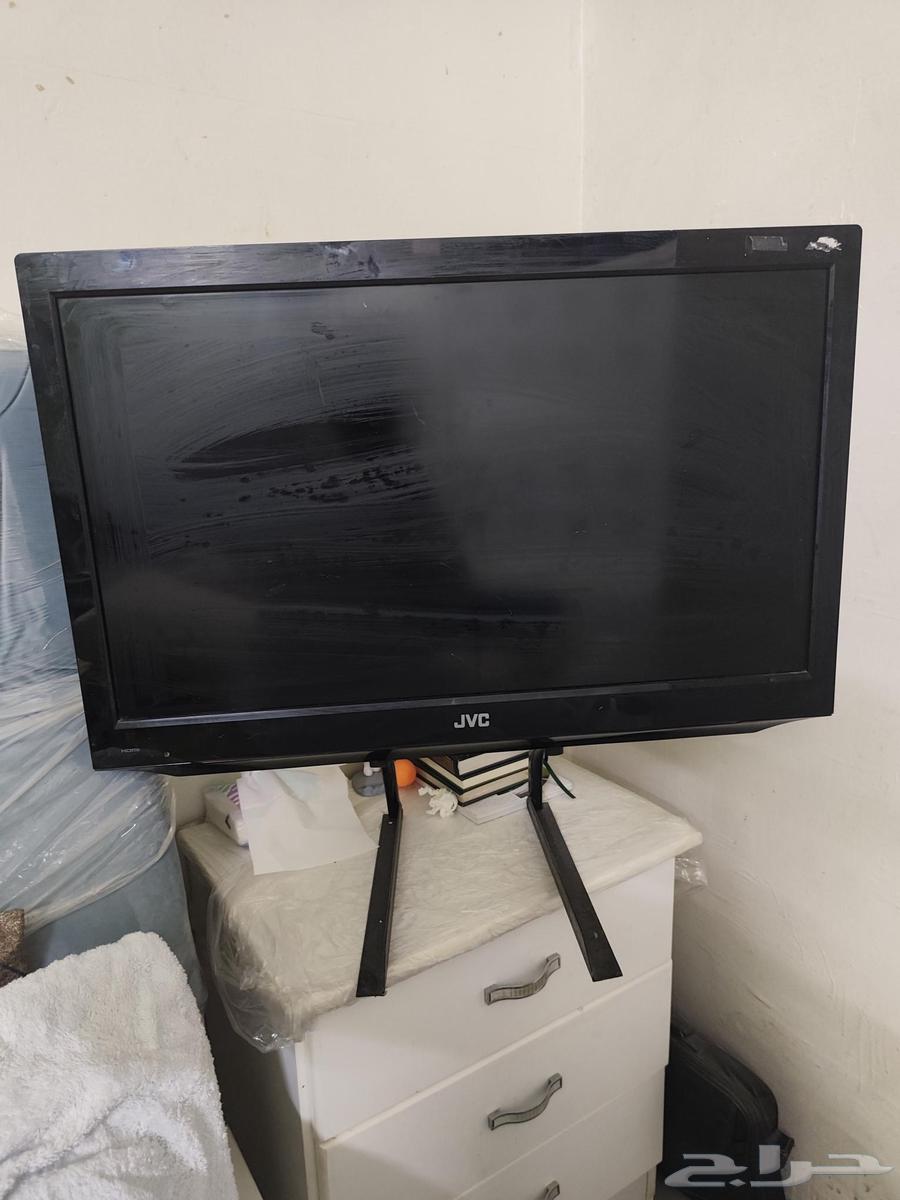 تلفزيون 32 بوصة مستعمل ماركة JVC بدون ريموت للبيع64510535388418111