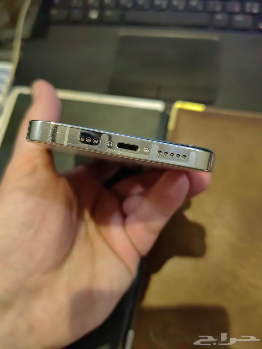 ايفون 12 برو64546846525443114