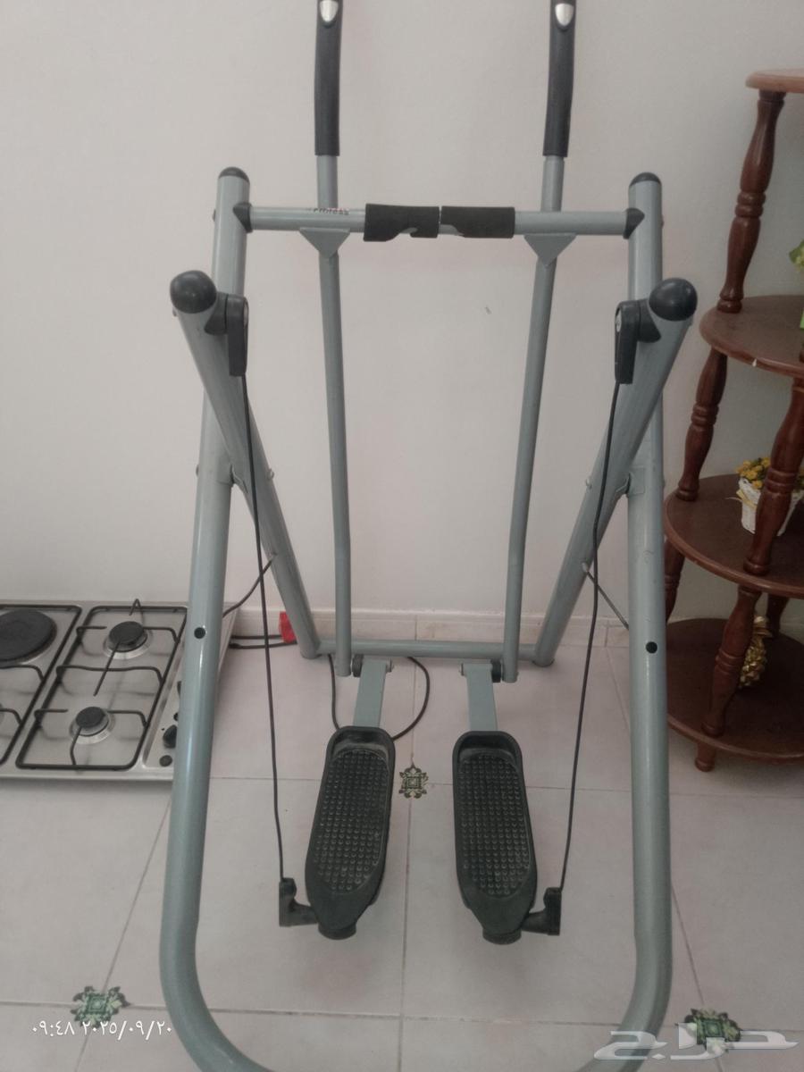 اثاث للبيع سير لياقه وشاشه وفرن سطحي وكرسي تعليق64548744608131111