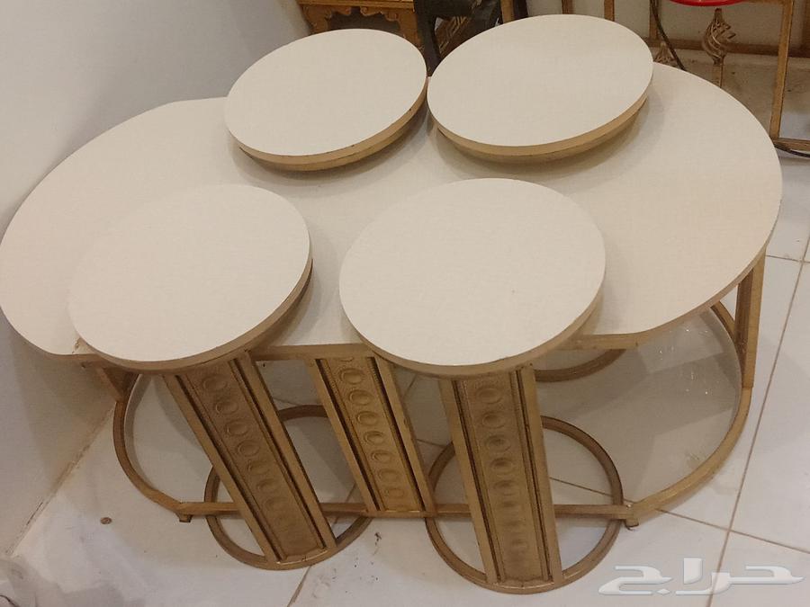 طاوله ومدخل للبيع شبه جديده64543916573441110