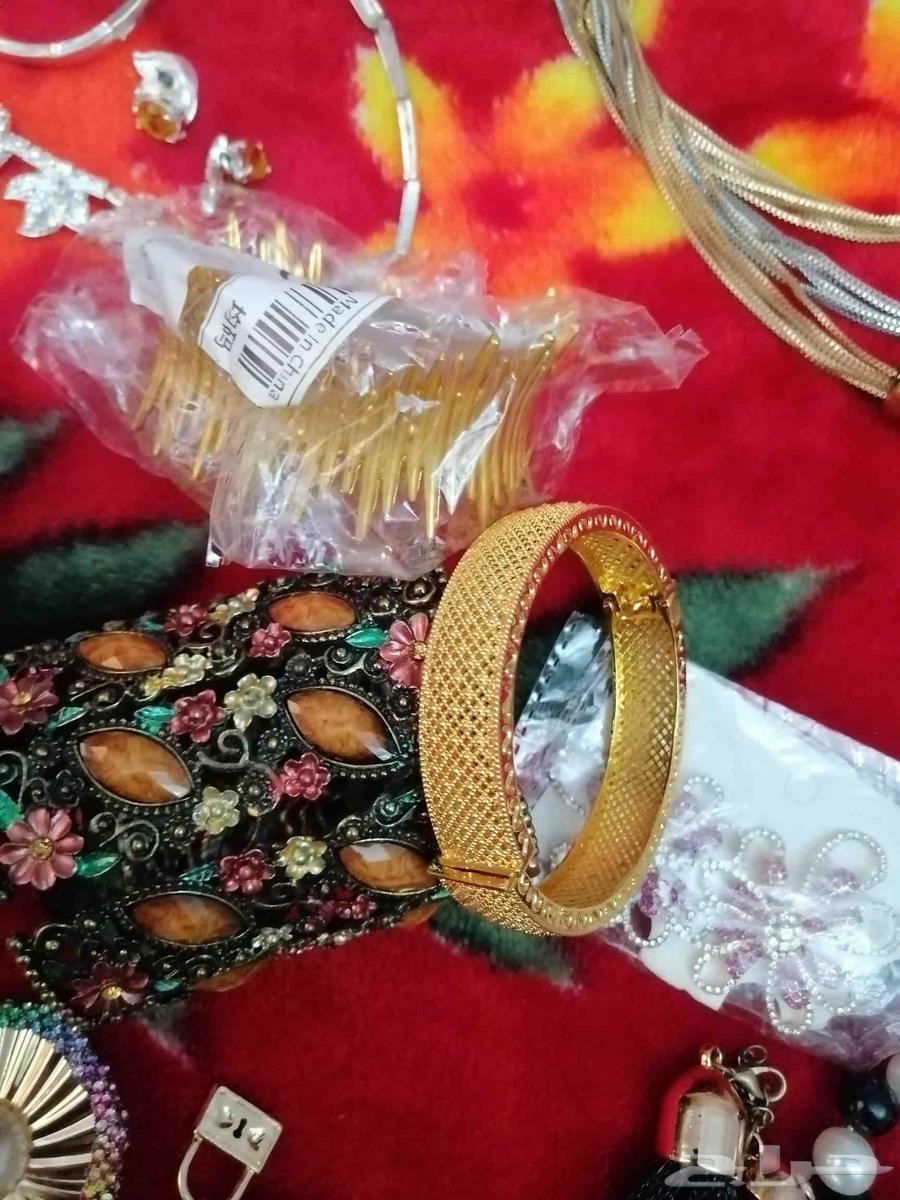 Two new abayas, each size 56 and 57, one is blue and one comes64548645809153112