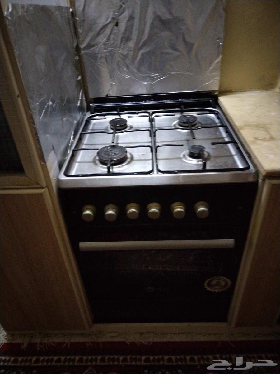 بتغاز مستعمل نظيف جدا شغال على شرط64548617316098110