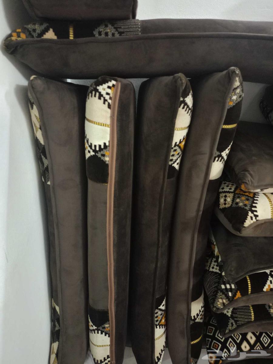 مساند ظهر نظيف جدا64546721044355110