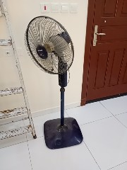 Various items at affordable prices.64547874578307110