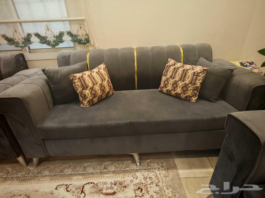 كنب 4 قطع 8 اشخاص مع المخدات مع توابعه بحالة جيده 70064547986693635112