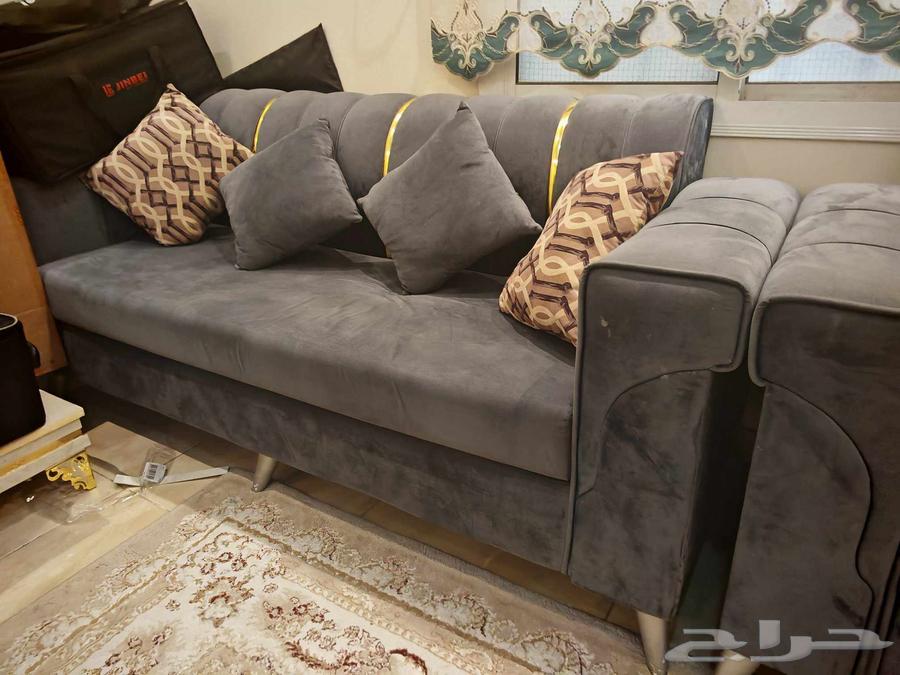 كنب 4 قطع 8 اشخاص مع المخدات مع توابعه بحالة جيده 70064547986693635110