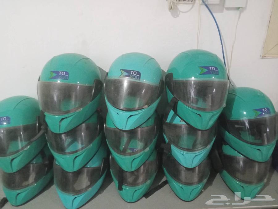 20خوذة تو يو و20زوج حماية ارجل وعشر حامية ضهر وصدر لسواقين ا64543747515139112