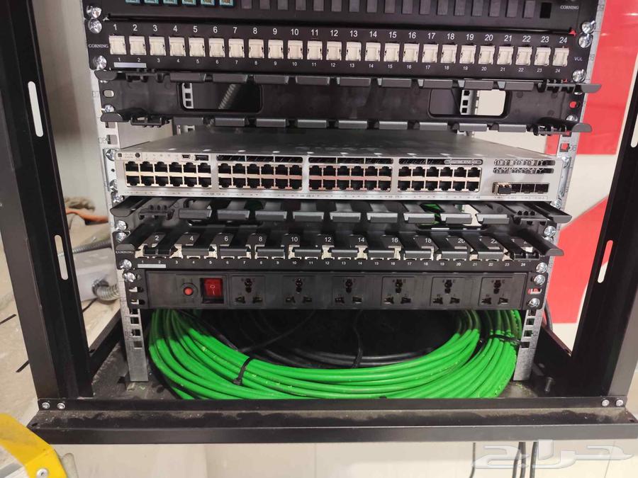 كهربائي وفني شبكات وتركيب كاميرات مراقبه64395295894017112