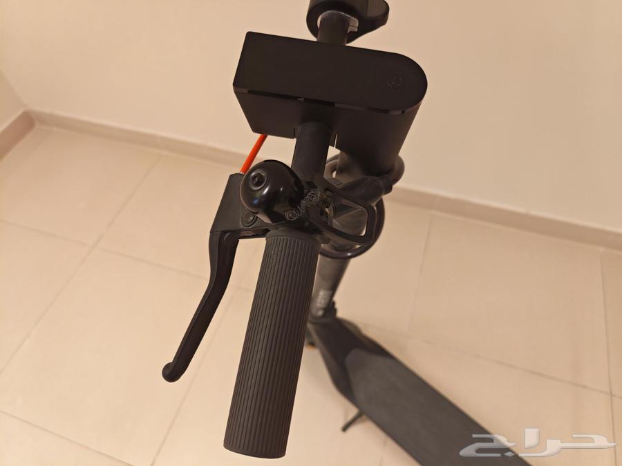 سكوتر كهربائي شاومي 4 لايت أصلي   Xiaomi Electric Scooter 464548378798849111