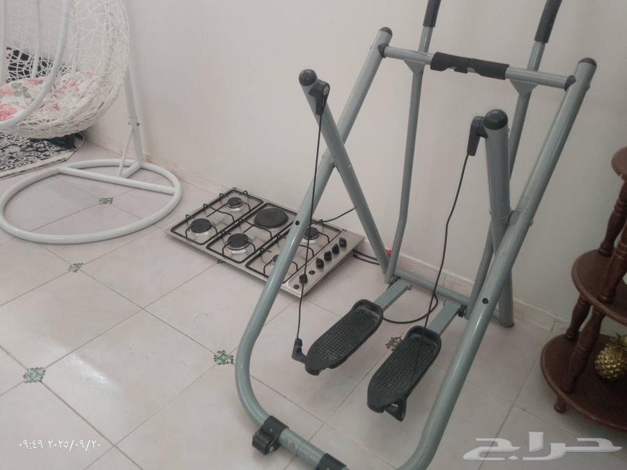 اثاث للبيع سير لياقه وشاشه وفرن سطحي وكرسي تعليق64548744608131112