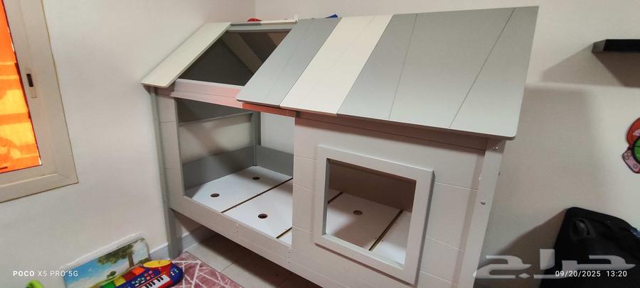 Kids' bed in the shape of a house ... like new64518803351427113