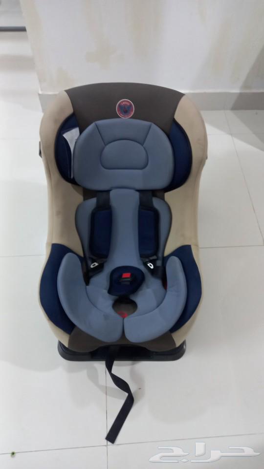 كرسي اطفال لسيارة. مناسب للعمر ستة وحتى 4 سنوات. مستعمل64548280789634111