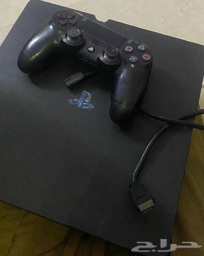 بلايستيشن سالم من الخدوش ومافي خرابات الا بس محل الشريط خربا64549036807298111
