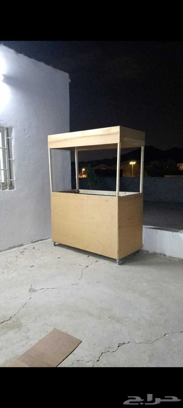 طاولة بسطه مع كفرات64552206376323110