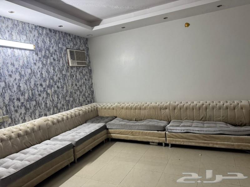 كنب للبيع حرف يو خشب64548883338881111