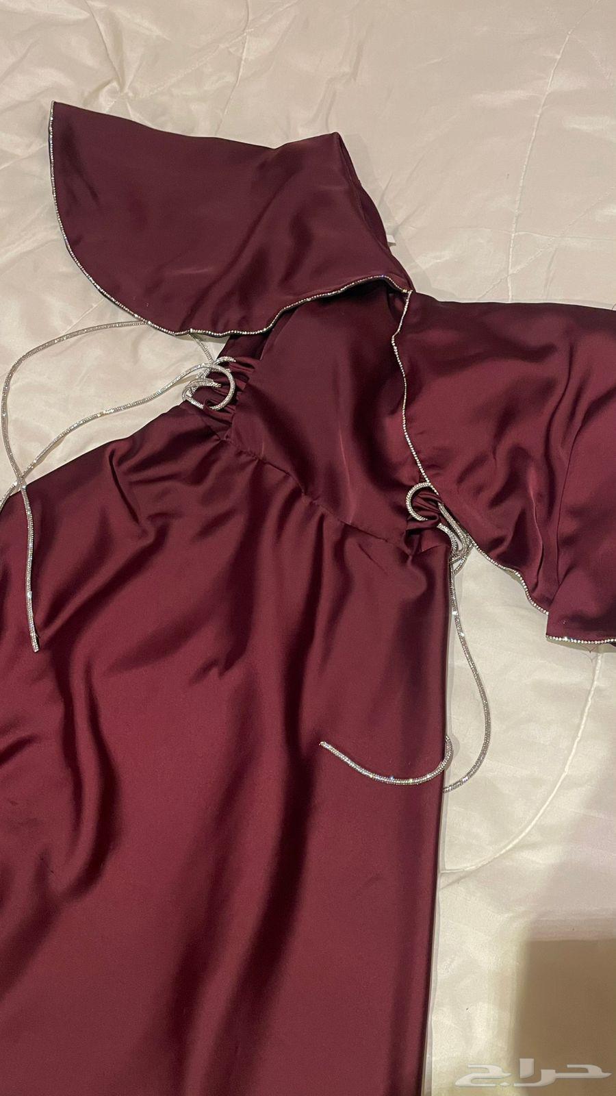 فساتين نظيفه لبس مره واحده64552004757249110