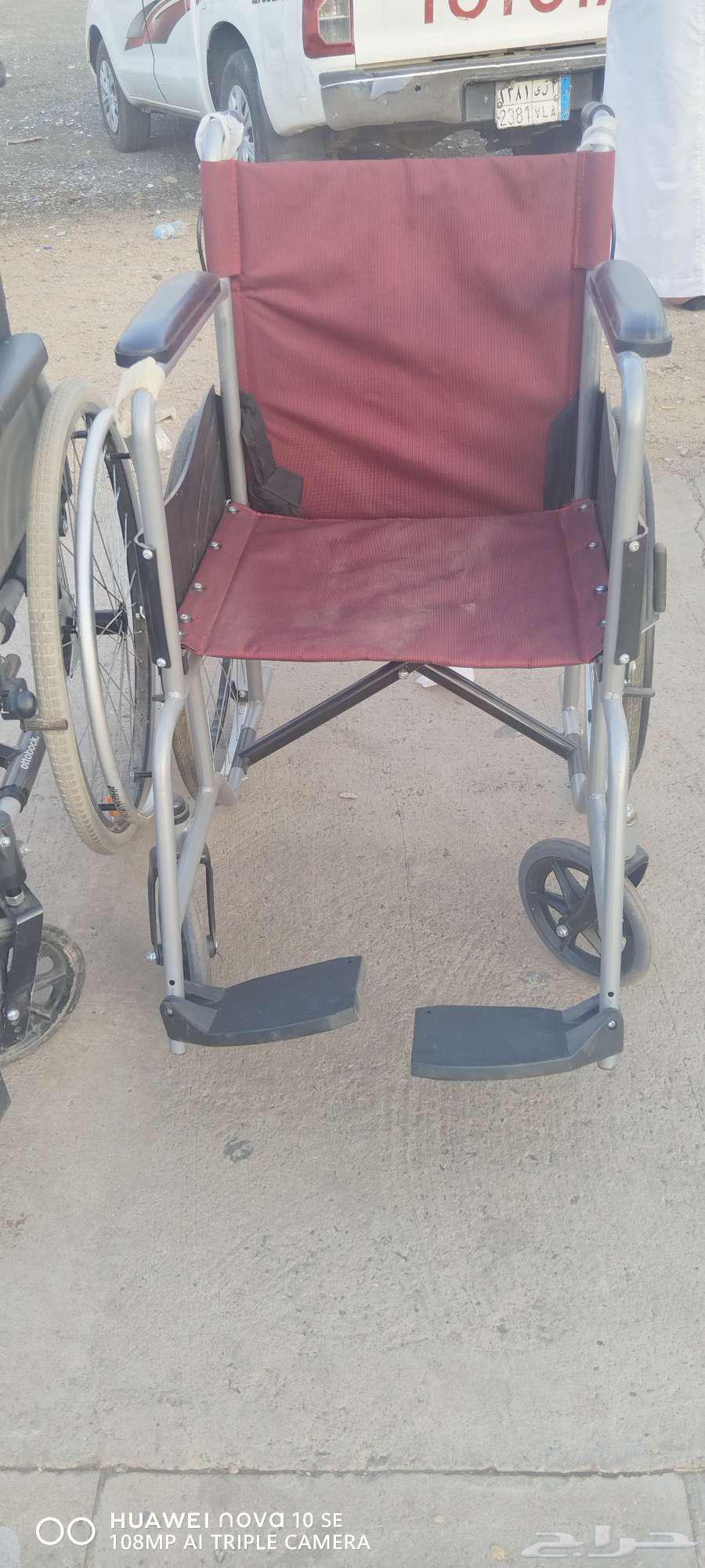 Semi-new elderly chairs used for no more than two months64553370386947111